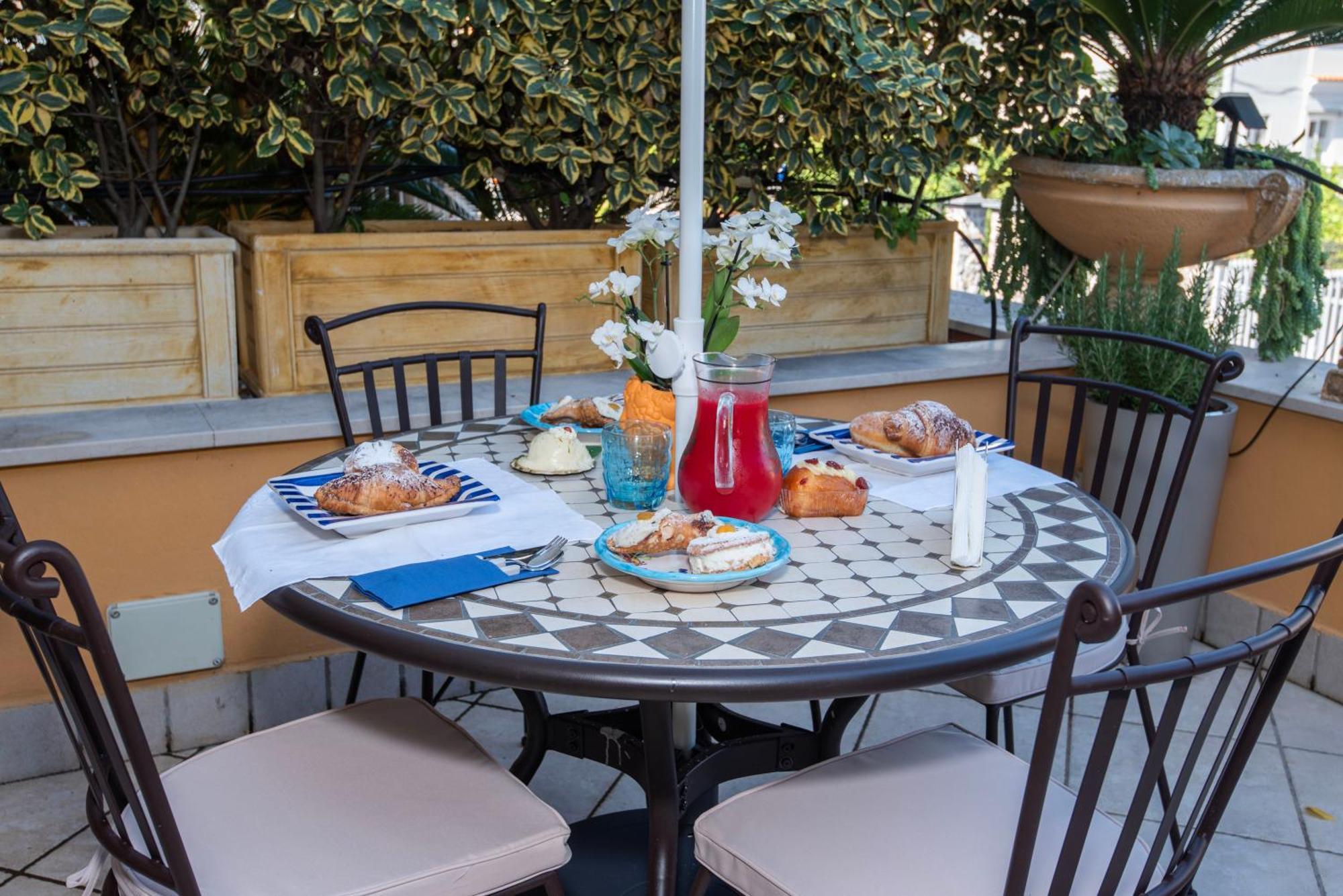 Relais Sorrento Terrace And Relax Bed & Breakfast Eksteriør bilde