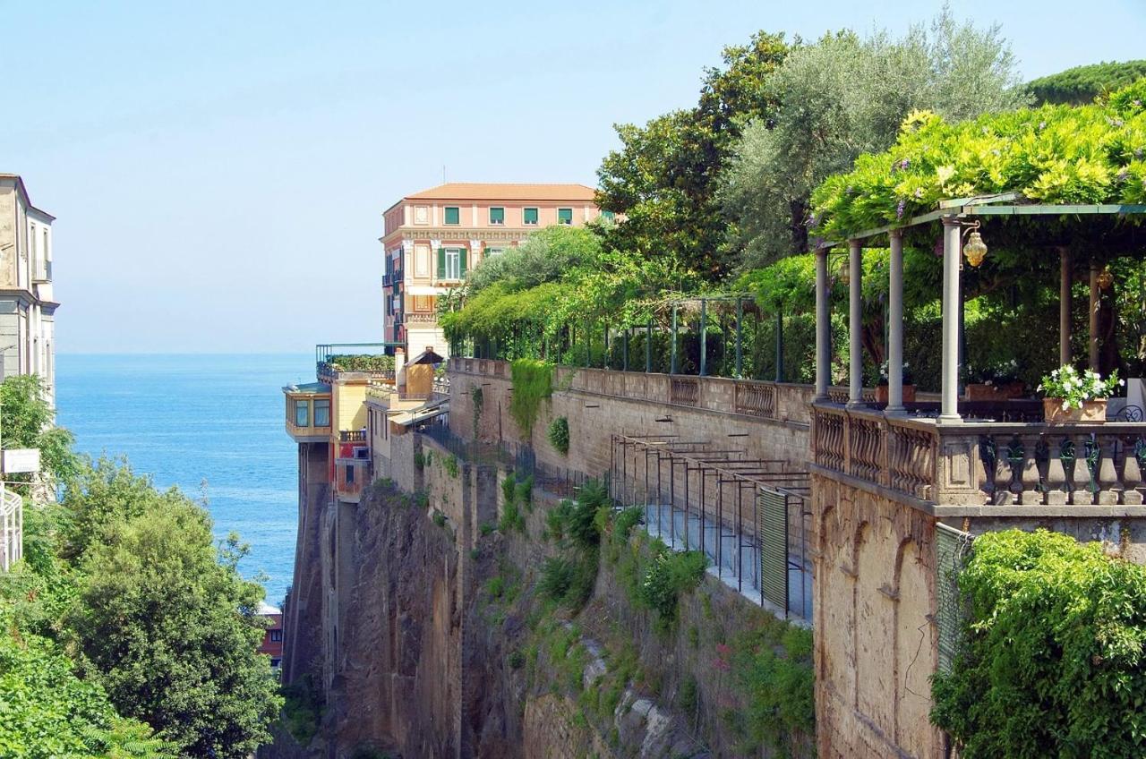 Relais Sorrento Terrace And Relax Bed & Breakfast Eksteriør bilde